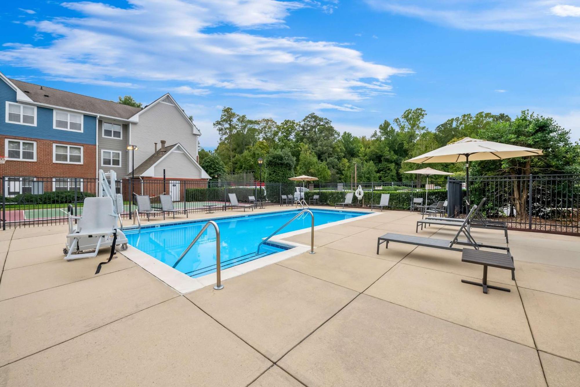 Sonesta Es Suites Raleigh Cary Exterior foto